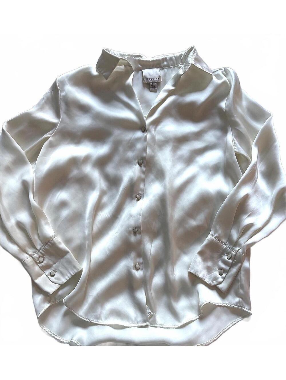 Industry Ivory Satiny Button-Up Blouse Size Small #businesscasual #oversized